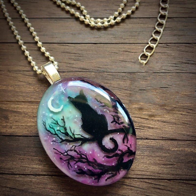 Charming cat necklace featuring 'the starry evening' design
