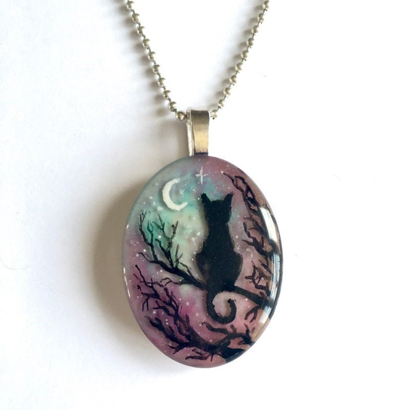 Charming cat necklace featuring 'the starry evening' design